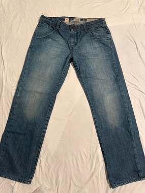 Volcom Nova Modern Straight Fit Jeans Size 32